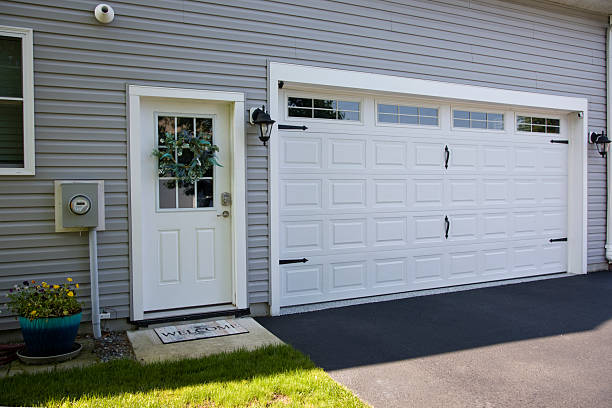 24/7 Emergency Garage Door Panel Replacement experts in Welch, WV